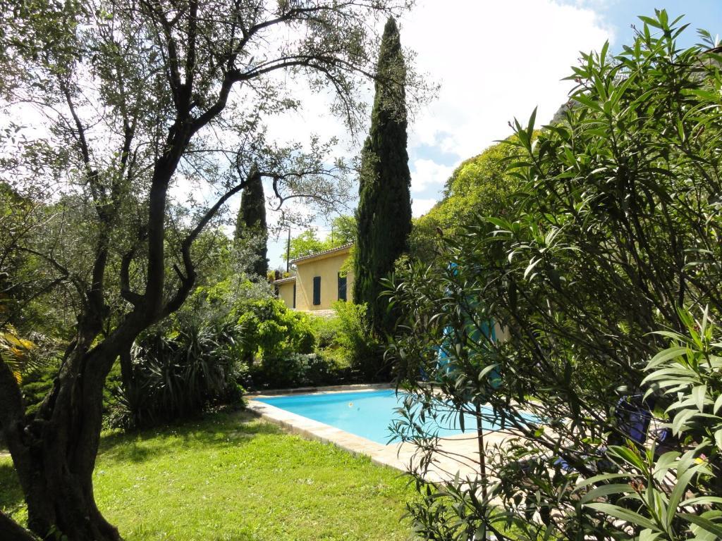 Les Montades Chambres D'Hotes Anduze Luaran gambar